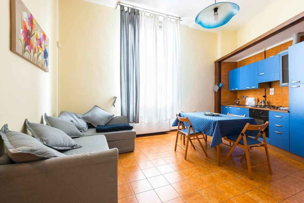 Apartment Bologna City Center Train Station Exterior foto