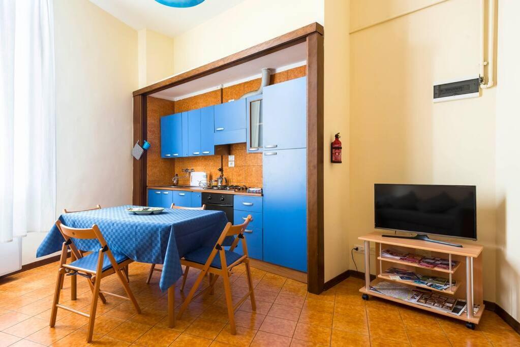 Apartment Bologna City Center Train Station Exterior foto